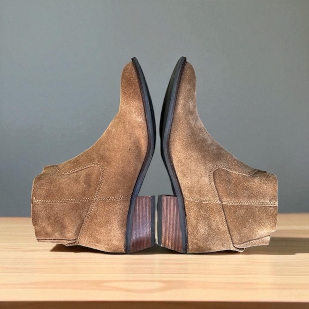 💥SALE💥DV by Dolce Vita Women's Leather Ankle Boot in Saddle Suede Size 8 - Picture 5 of 10